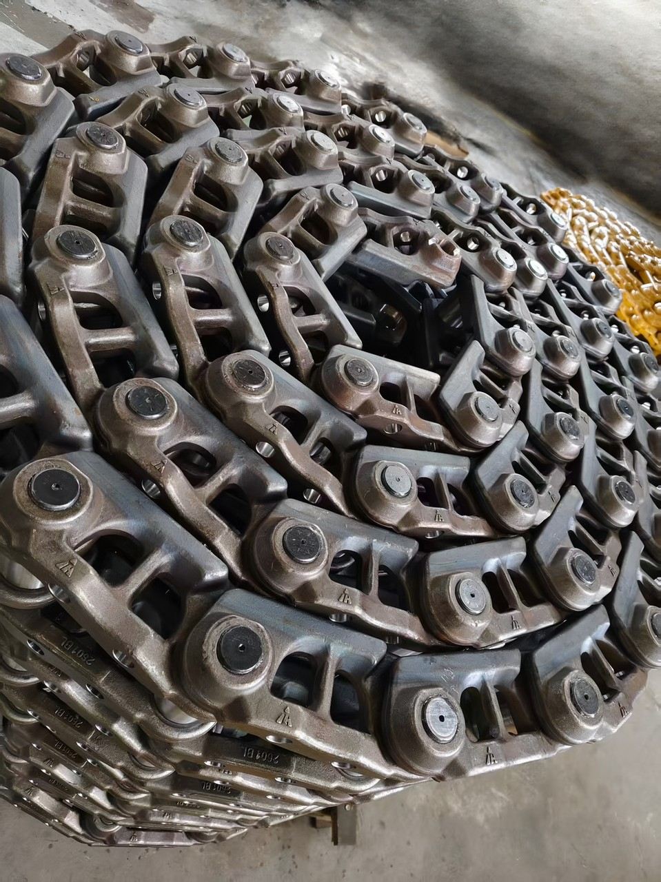 Track chain Excavators CATERPILLAR 211 - Kinglongly